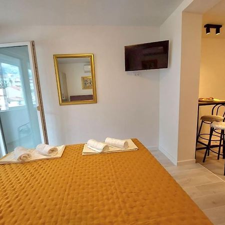 City Beach Apartment Макарська Екстер'єр фото